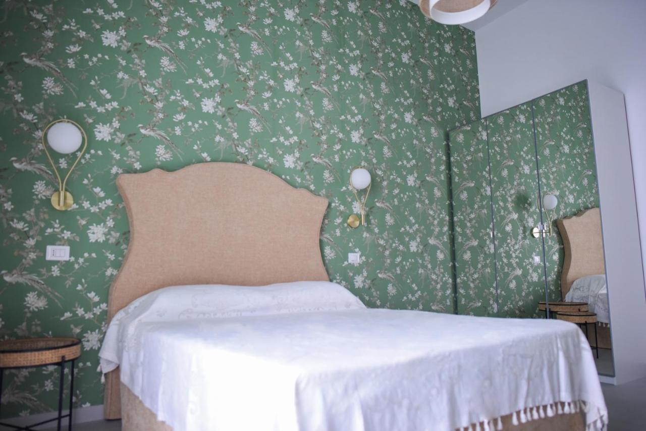 Corso Vittorio Elegant Suites Lipari ภายนอก รูปภาพ