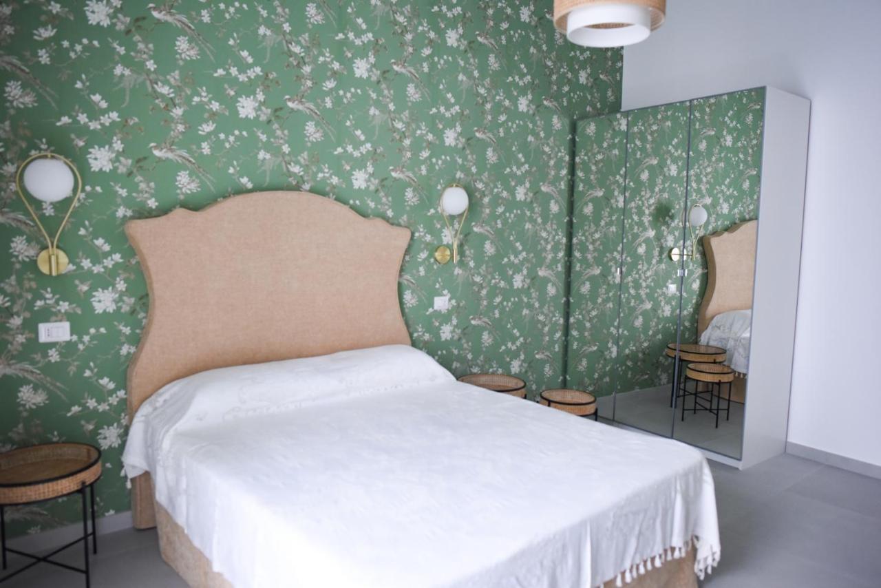 Corso Vittorio Elegant Suites Lipari ภายนอก รูปภาพ