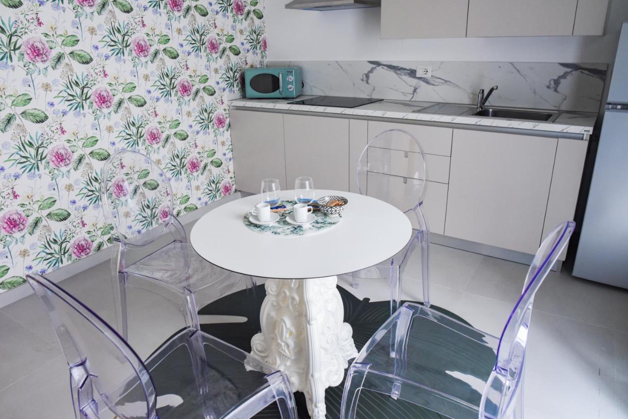 Corso Vittorio Elegant Suites Lipari ภายนอก รูปภาพ